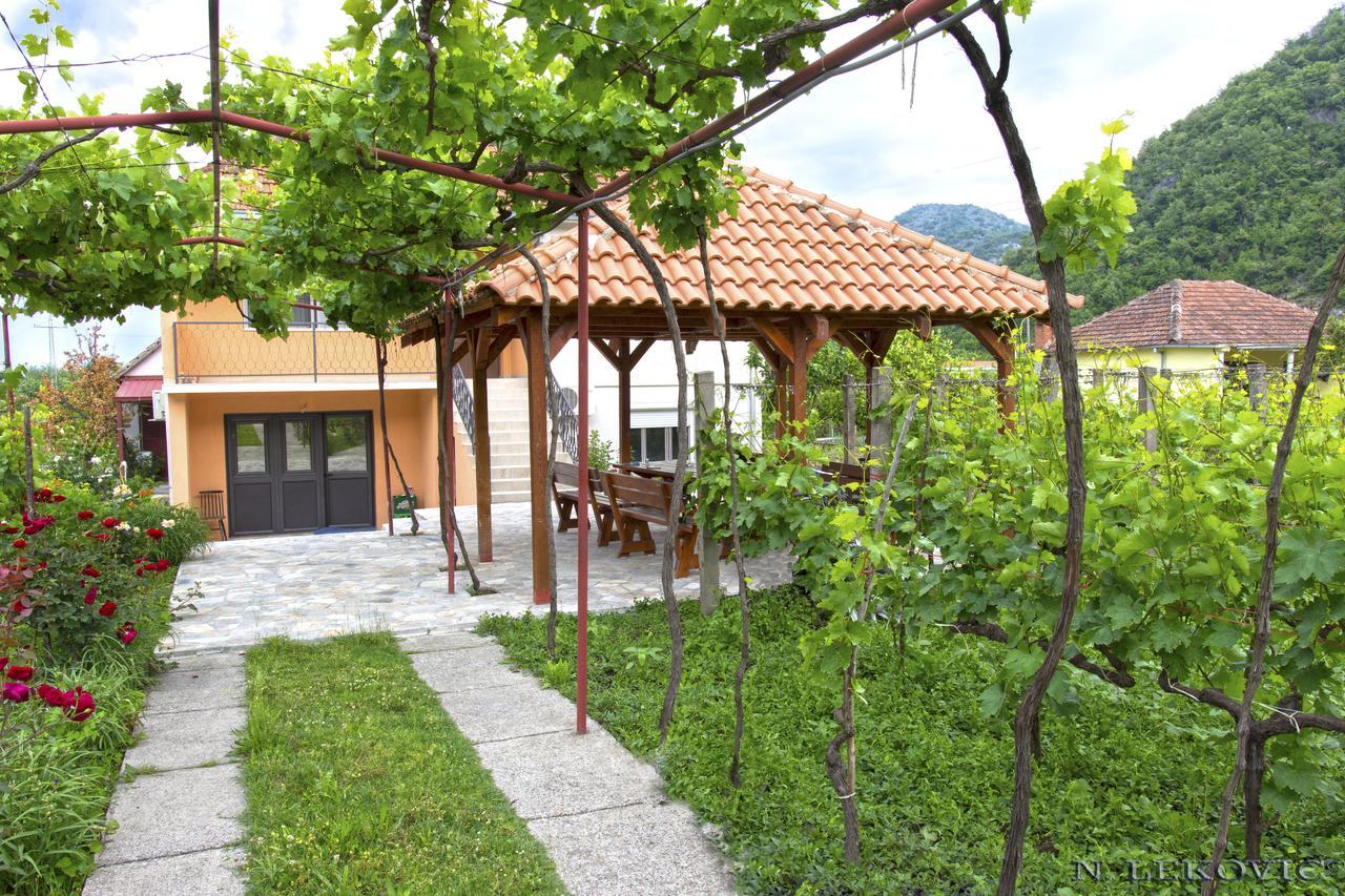 Guesthouse Bato Virpazar Exterior photo
